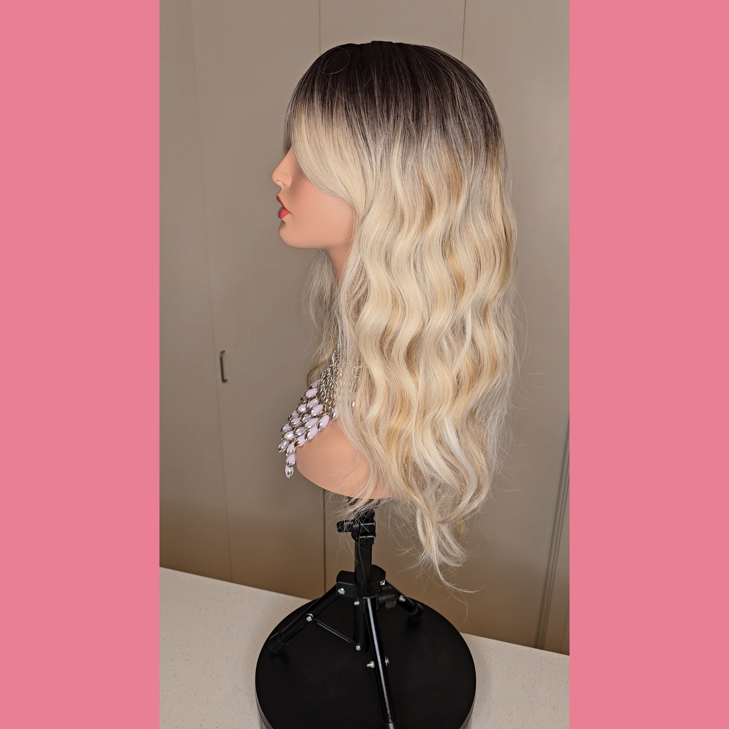 "Mary" Realistic Wear & Go Wig